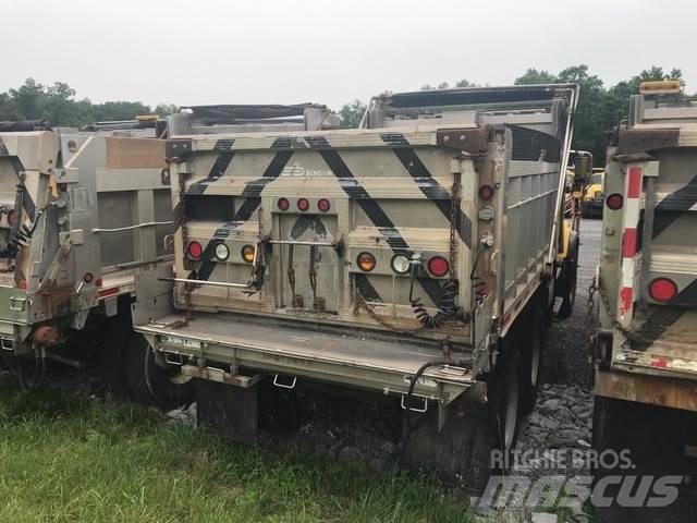 Mack CV700 Снігоочищувальні ножі та плуги