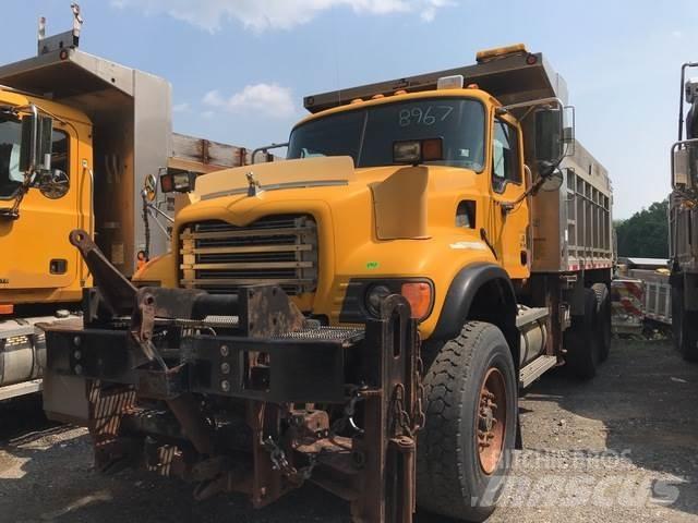 Mack CV700 Снігоочищувальні ножі та плуги