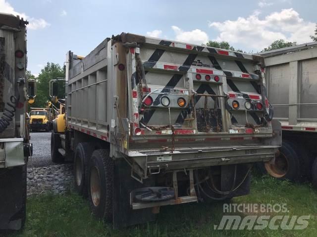 Mack CV700 Снігоочищувальні ножі та плуги