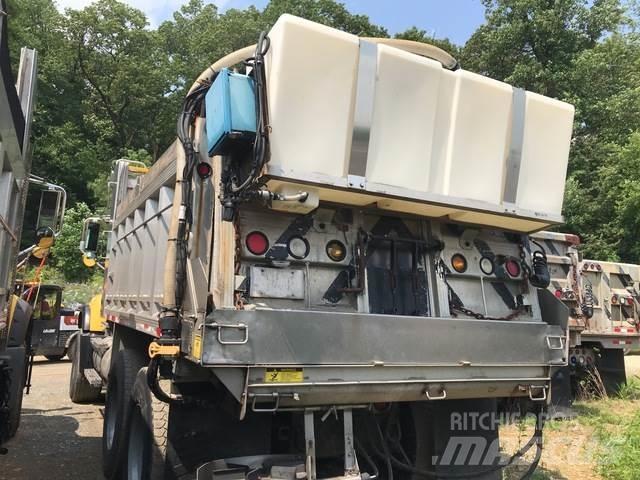 Mack CV700 Снігоочищувальні ножі та плуги