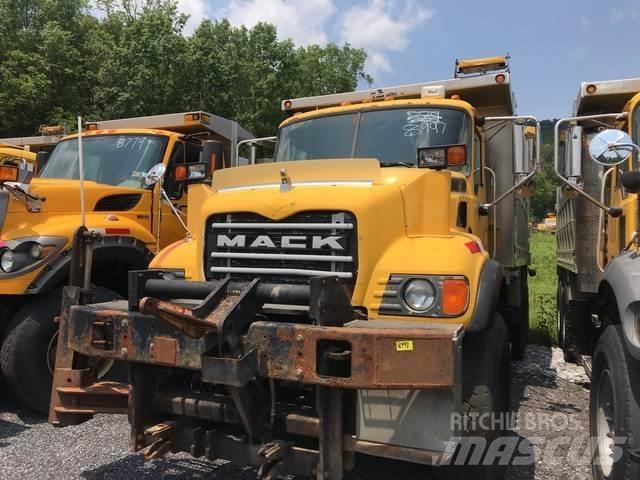 Mack CV700 Снігоочищувальні ножі та плуги