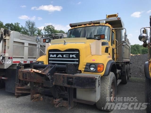 Mack CV700 Снігоочищувальні ножі та плуги