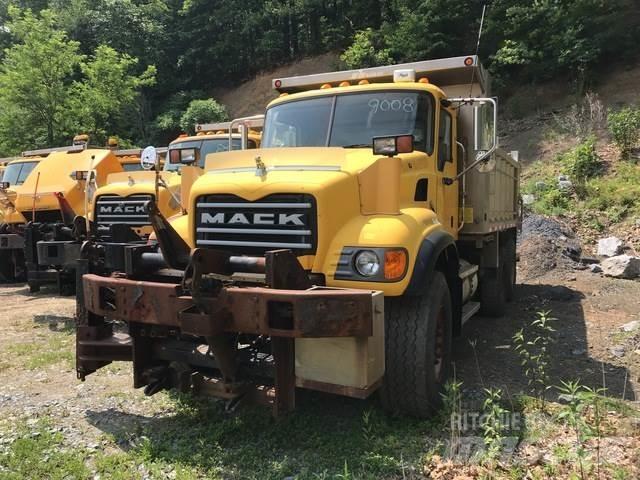 Mack CV700 Снігоочищувальні ножі та плуги