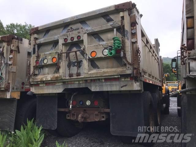 Mack CV700 Снігоочищувальні ножі та плуги