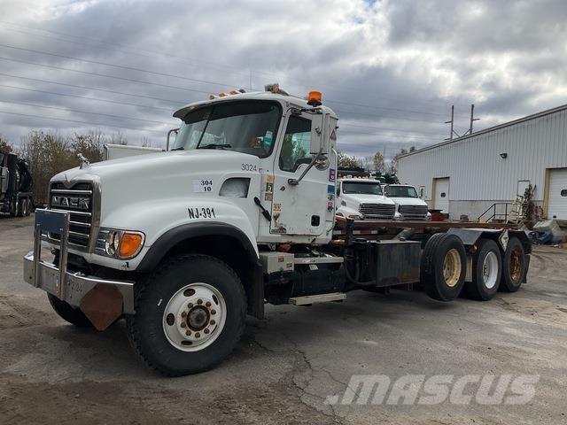 Mack CV713 Скіпові навантажувачі