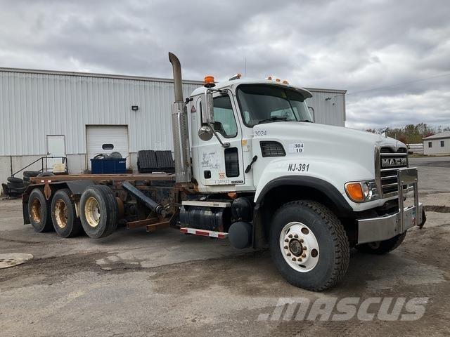 Mack CV713 Скіпові навантажувачі