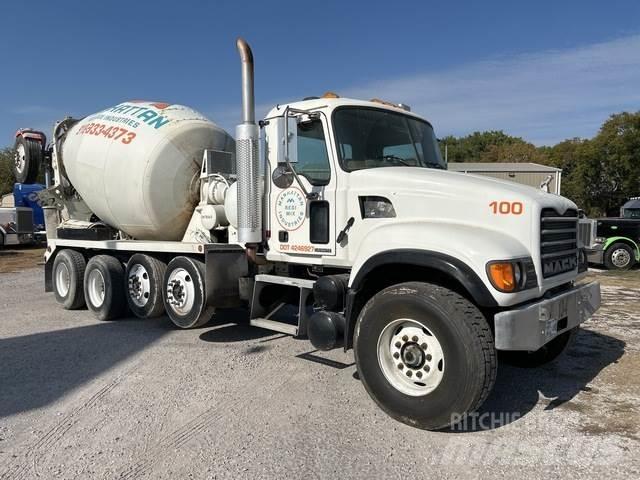 Mack CV713 Вантажівки / спеціальні
