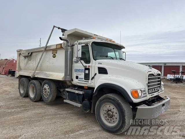 Mack CV713 Самоскиди