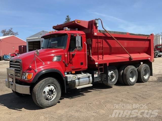Mack CV713 Самоскиди