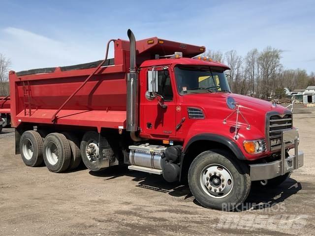 Mack CV713 Самоскиди