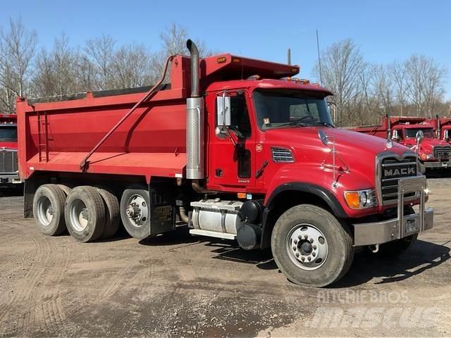 Mack CV713 Самоскиди