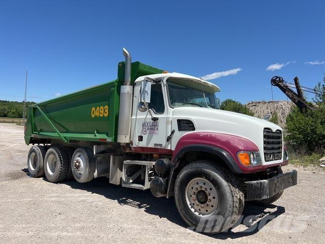 Mack CV713 Самоскиди