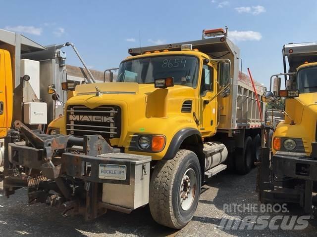 Mack CV713 Снігоочищувальні ножі та плуги