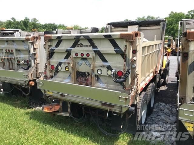 Mack CV713 Снігоочищувальні ножі та плуги