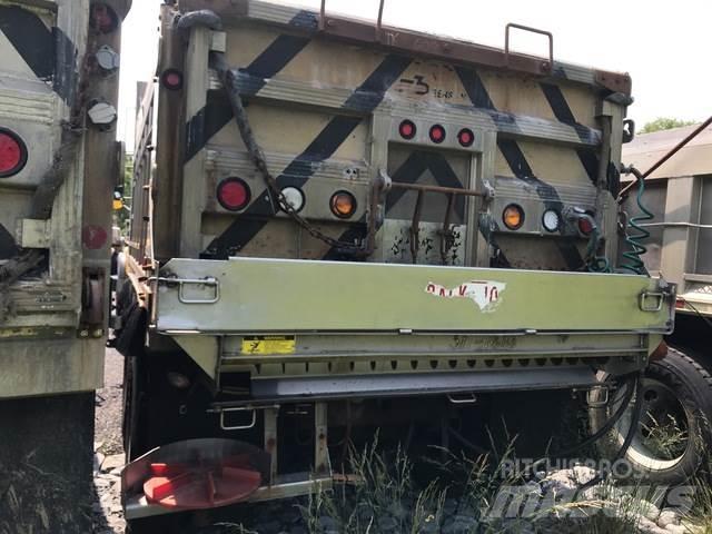 Mack CV713 Снігоочищувальні ножі та плуги