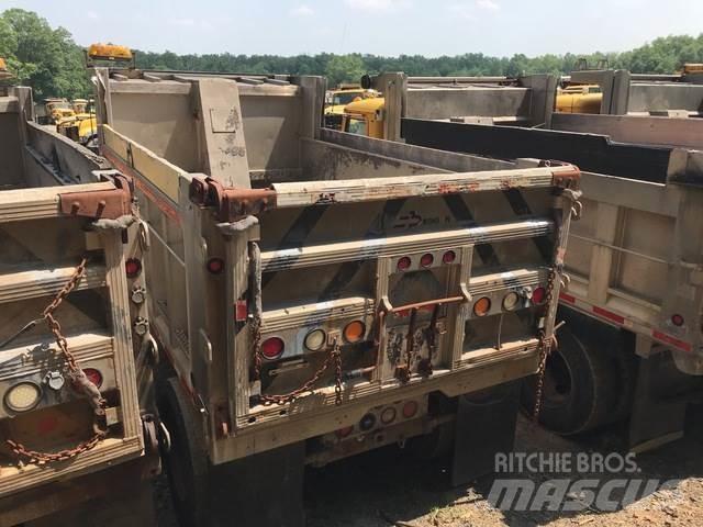 Mack CV713 Снігоочищувальні ножі та плуги