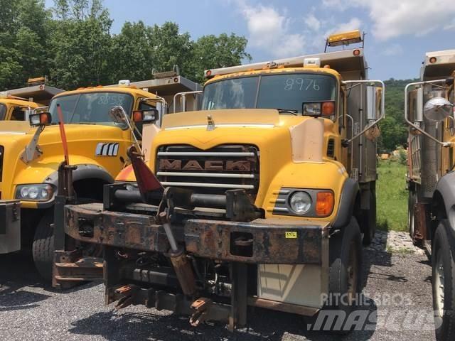 Mack CV713 Снігоочищувальні ножі та плуги