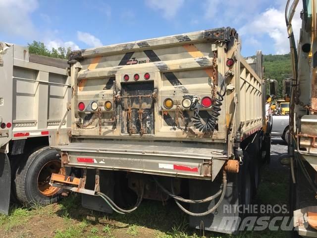Mack CV713 Снігоочищувальні ножі та плуги