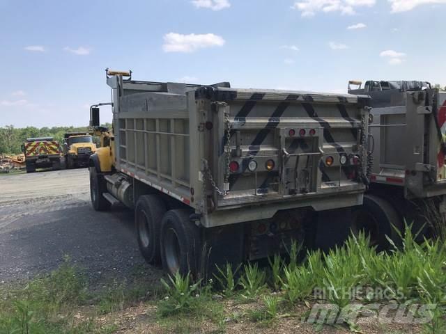 Mack CV713 Снігоочищувальні ножі та плуги