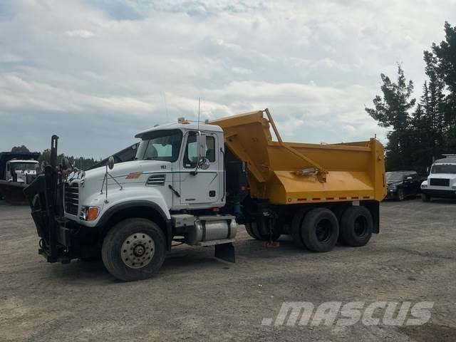 Mack CV713 Снігоочищувальні ножі та плуги