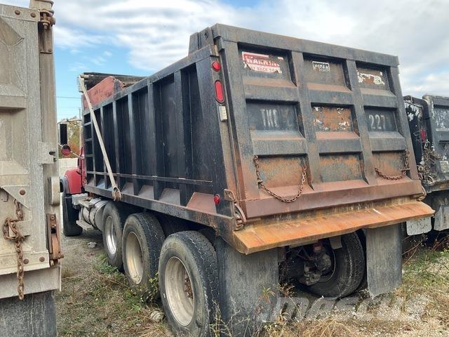 Mack CV713 Самоскиди