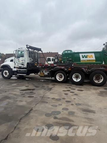 Mack CV713 Скіпові навантажувачі