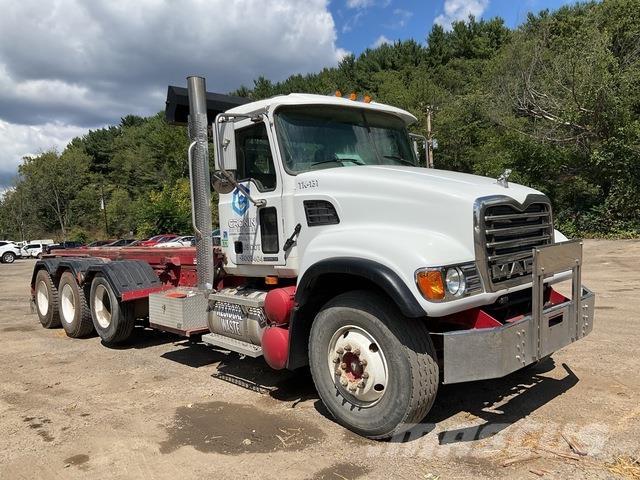 Mack CV713 Скіпові навантажувачі