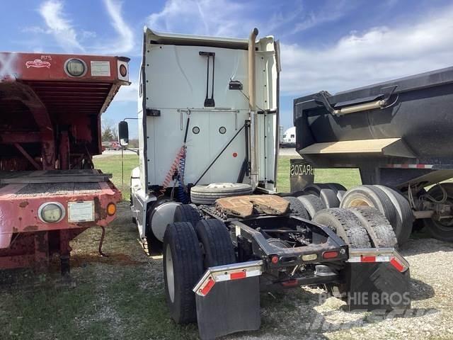 Mack CXU613 Тягачі