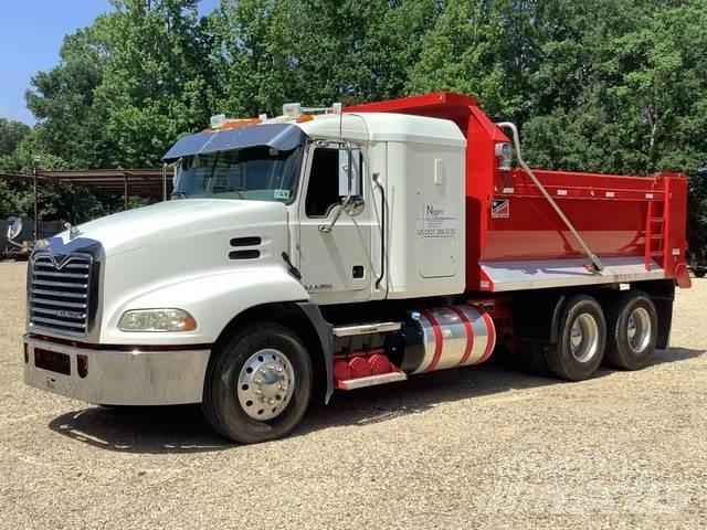 Mack CXU613 Самоскиди
