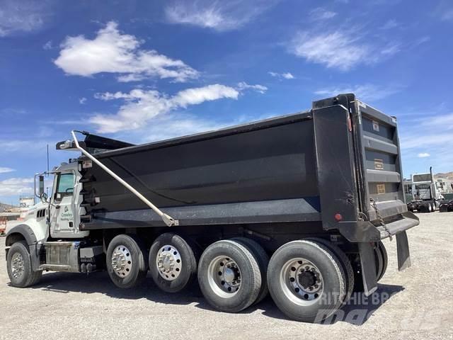 Mack GR104F Самоскиди