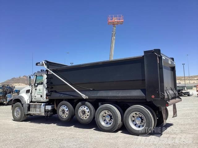 Mack GR104F Самоскиди
