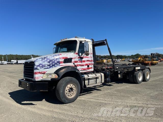 Mack GU533 Вантажівки з гаковим підйомом