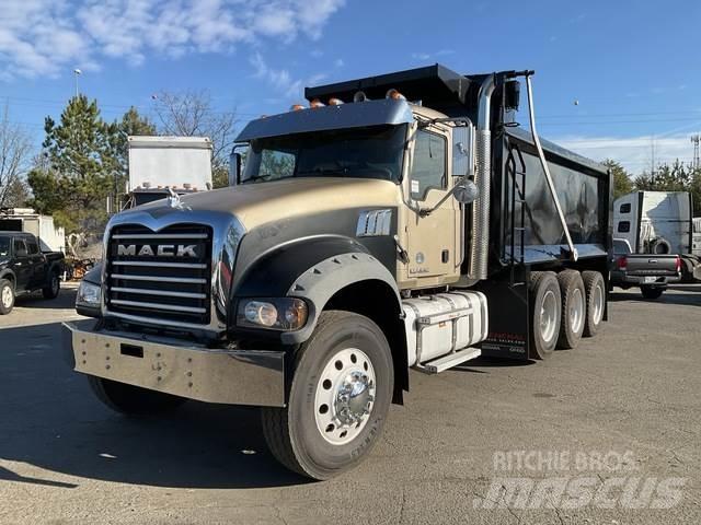 Mack GU713 Самоскиди
