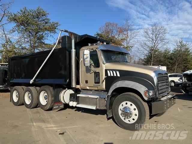 Mack GU713 Самоскиди