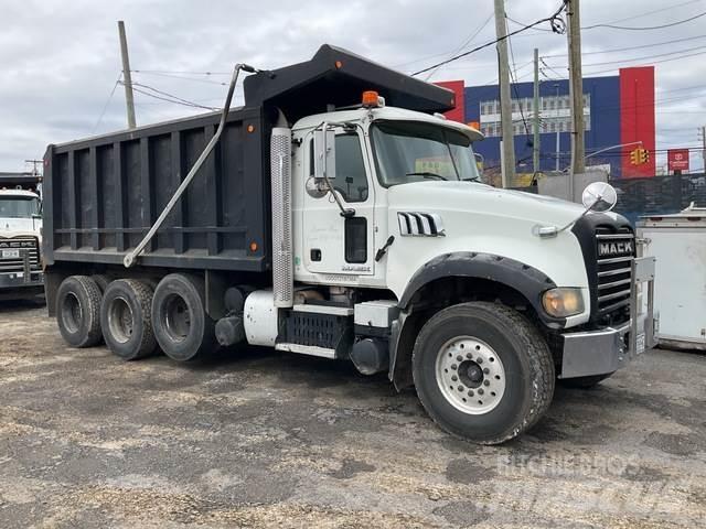 Mack GU713 Самоскиди