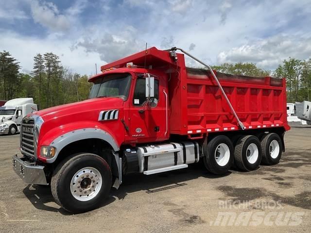 Mack GU713 Самоскиди