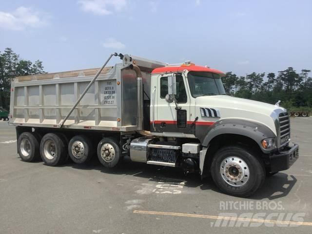 Mack GU713 Самоскиди