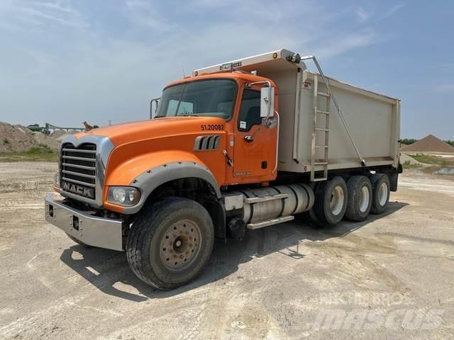 Mack GU713 Самоскиди