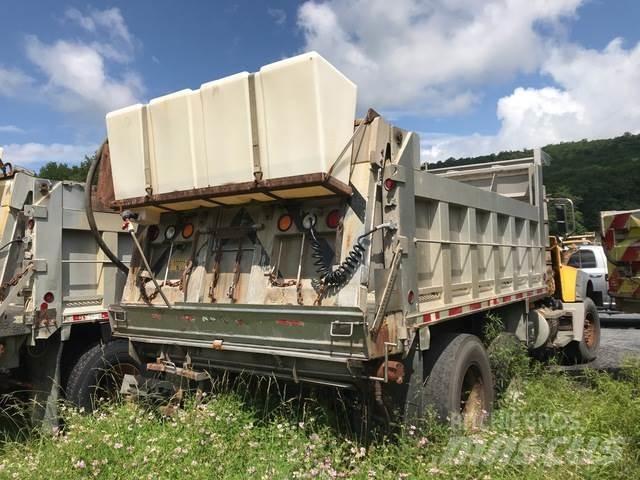 Mack GU713 Снігоочищувальні ножі та плуги