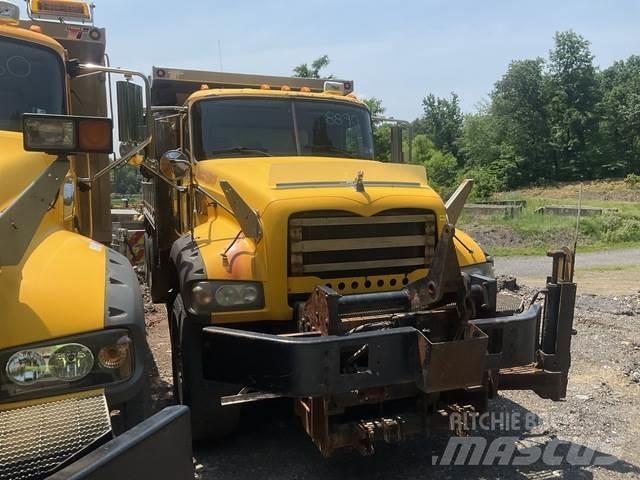Mack GU713 Снігоочищувальні ножі та плуги