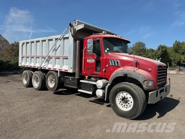 Mack GU713 Самоскиди