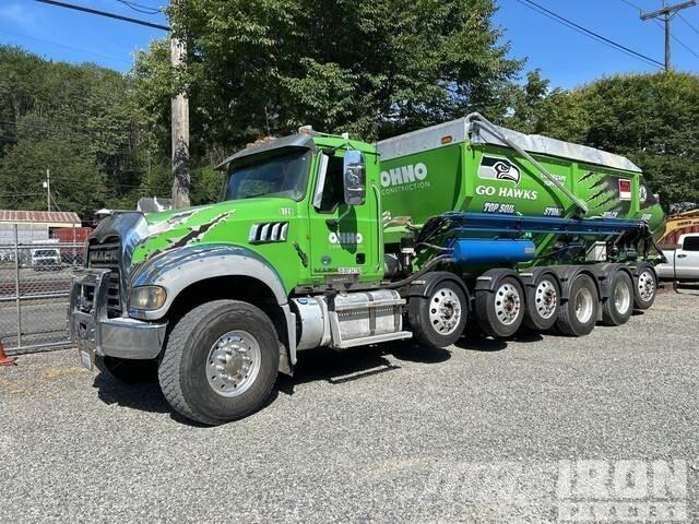 Mack GU713 Агрегати для відливання бетонних блоків