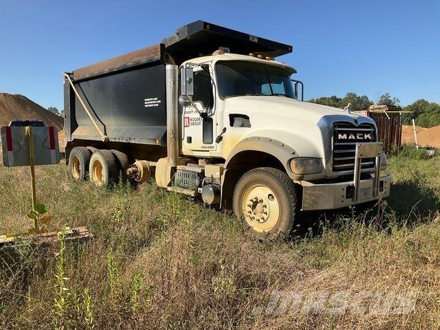 Mack GU713 Самоскиди