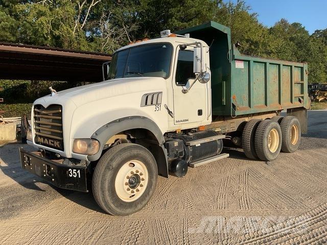 Mack GU713 Самоскиди
