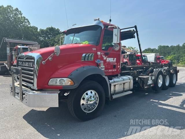 Mack GU813 Скіпові навантажувачі