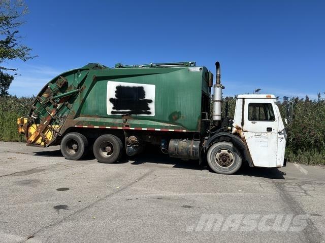 Mack LE613 Сміттєвози