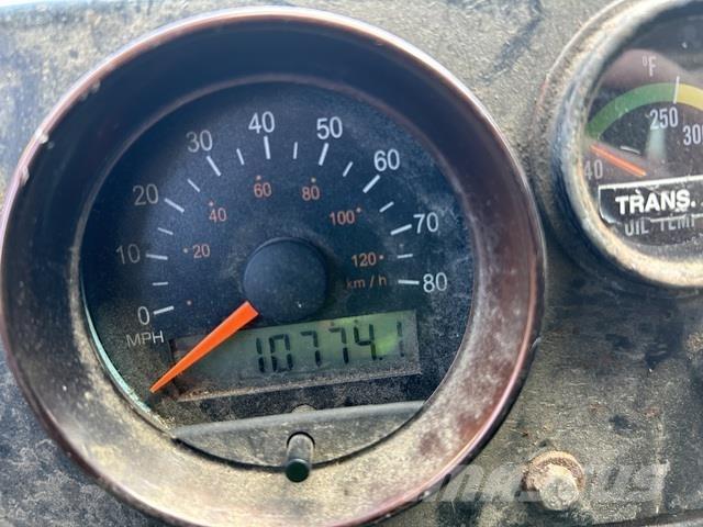 Mack LE613 Сміттєвози