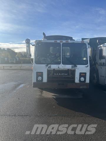 Mack LE613 Сміттєвози