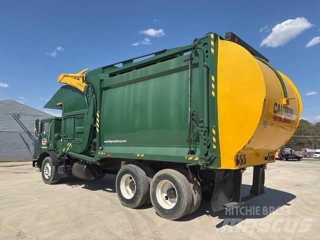 Mack MR690S Сміттєвози