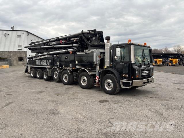 Mack MRU613 Бетононасоси
